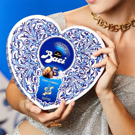 bacio perugina dolce gabbana|baci perugina original.